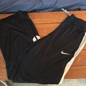 Boys Nike Dri-fit sweatpants